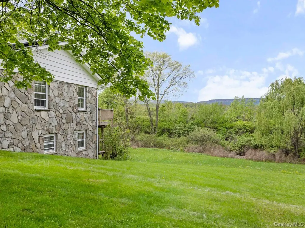 231 State Route 208 New Paltz NY 12561