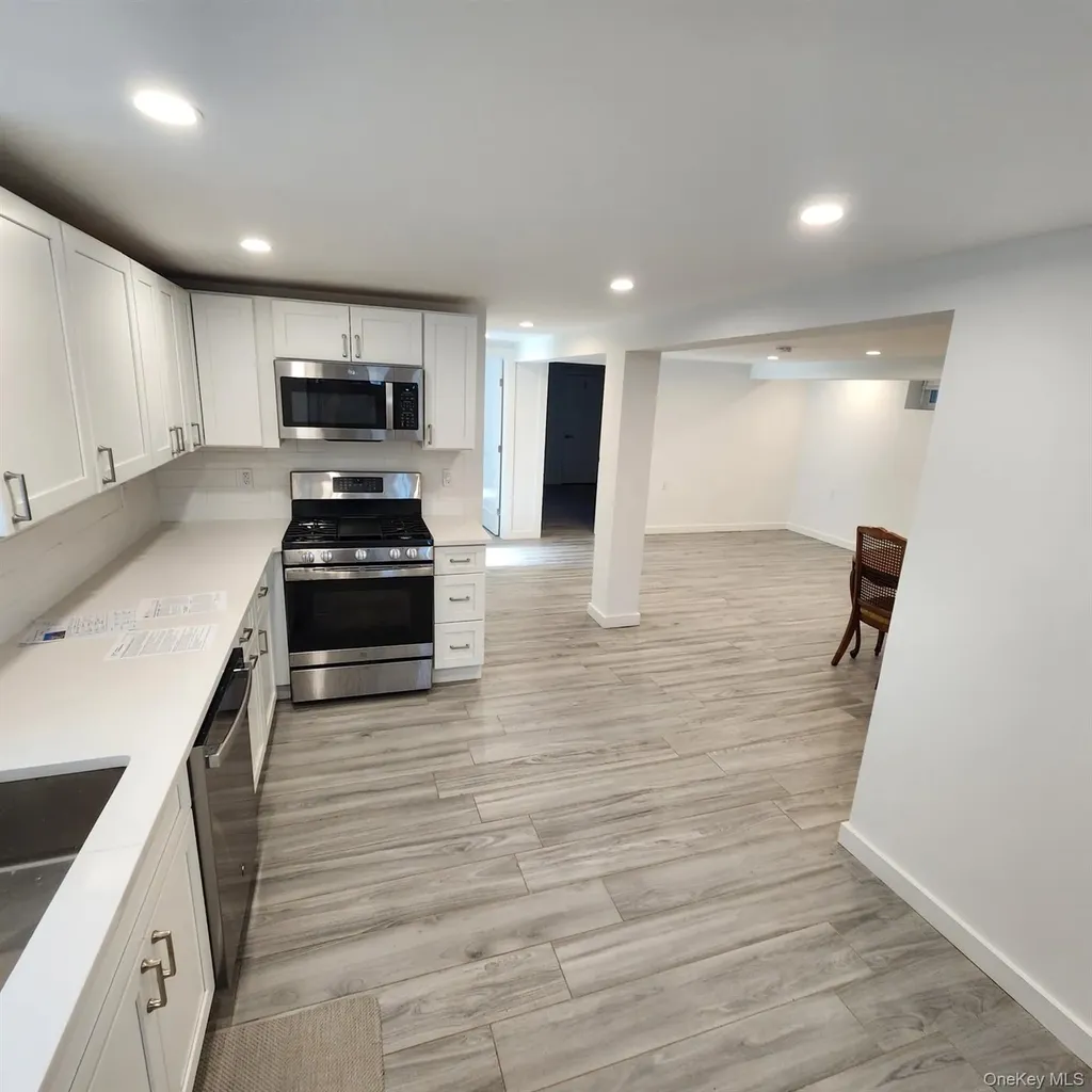 226 E Pine Street Long Beach NY 11561