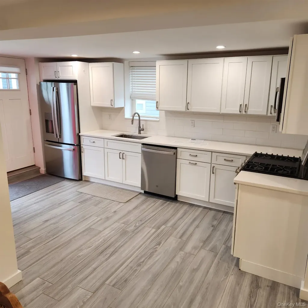 226 E Pine Street Long Beach NY 11561