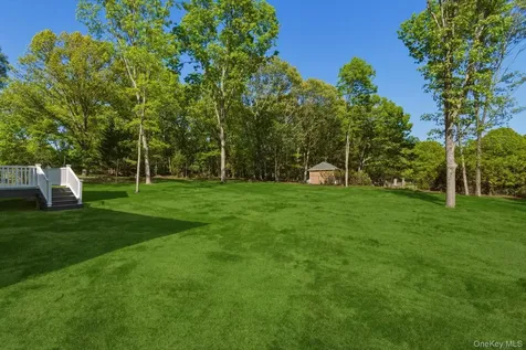 95 Grassy Pond Drive Smithtown NY 11787