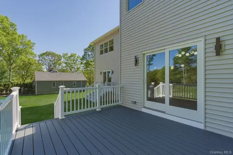 95 Grassy Pond Drive Smithtown NY 11787
