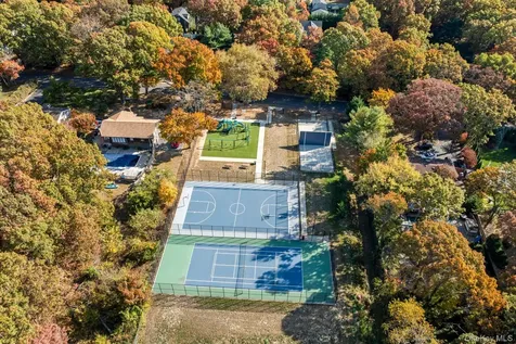 95 Grassy Pond Drive Smithtown NY 11787