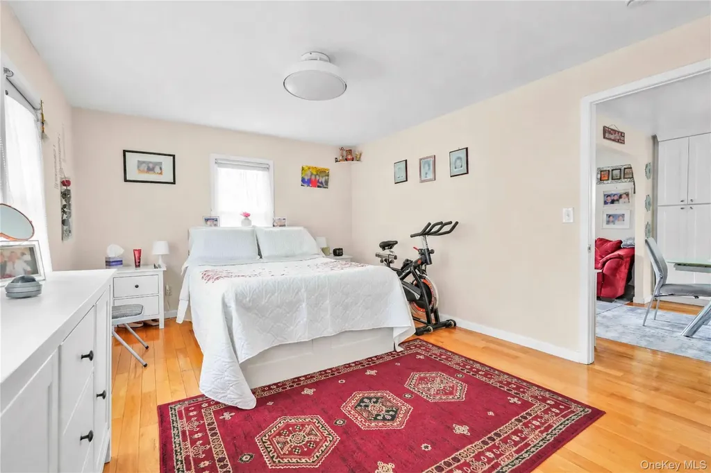 62 Leaman Place Lynbrook NY 11563
