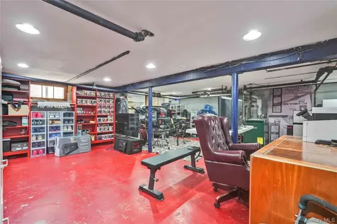62 Leaman Place Lynbrook NY 11563