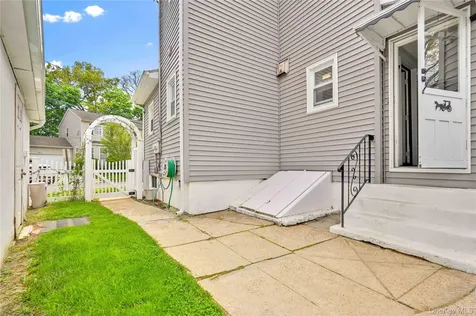 62 Leaman Place Lynbrook NY 11563