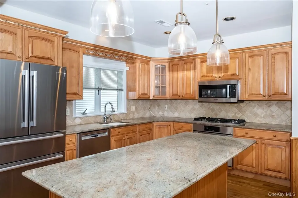 8 Davenport Street Harrison NY 10528