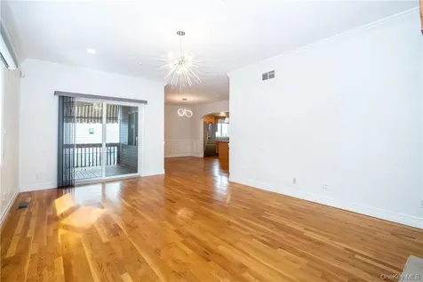 8 Davenport Street Harrison NY 10528