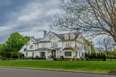 5 Dupont Court Dix Hills NY 11746