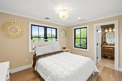 5 Dupont Court Dix Hills NY 11746