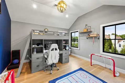 5 Dupont Court Dix Hills NY 11746