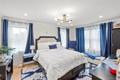 5 Dupont Court Dix Hills NY 11746