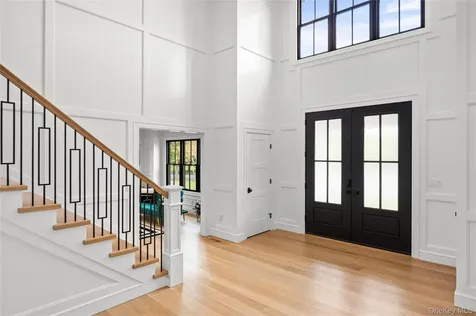 5 Dupont Court Dix Hills NY 11746