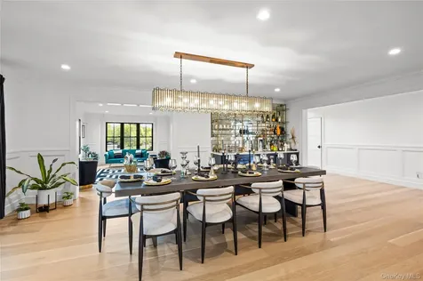 5 Dupont Court Dix Hills NY 11746