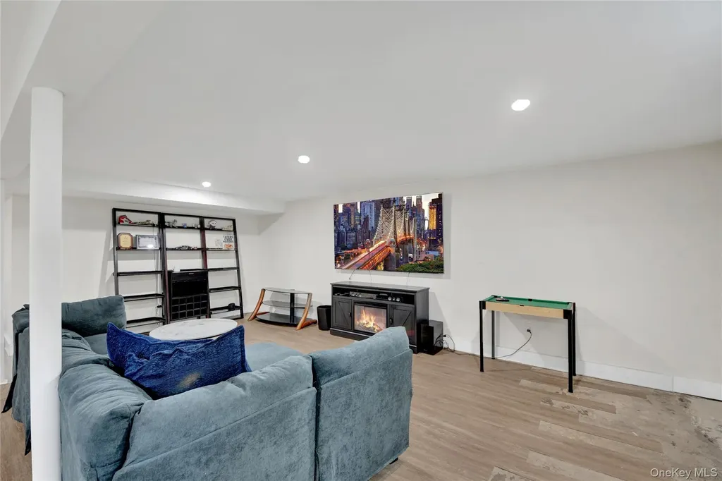 31 S White Rock Road Holmes NY 12531
