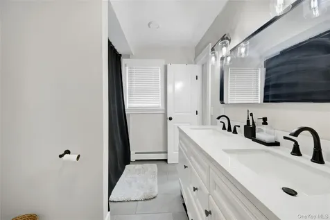 31 S White Rock Road Holmes NY 12531