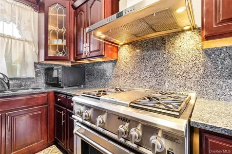 430 Turneur Avenue Bronx NY 10473