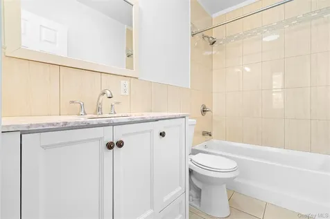 430 Turneur Avenue Bronx NY 10473