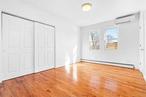 430 Turneur Avenue Bronx NY 10473