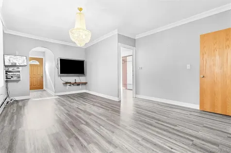 430 Turneur Avenue Bronx NY 10473