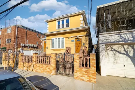430 Turneur Avenue Bronx NY 10473