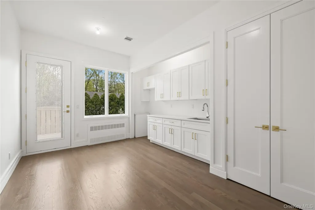 7 Sherwood Avenue Spring Valley NY 10977