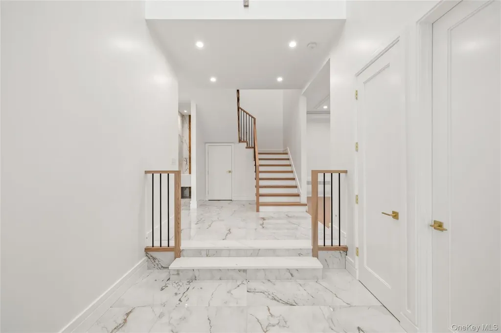 7 Sherwood Avenue Spring Valley NY 10977