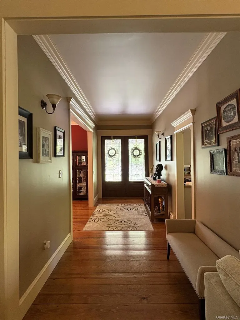 34 Sycamore Drive Wallkill NY 12589