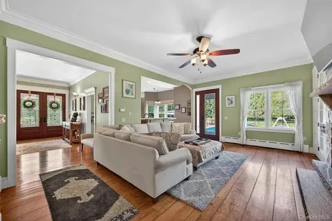 34 Sycamore Drive Wallkill NY 12589