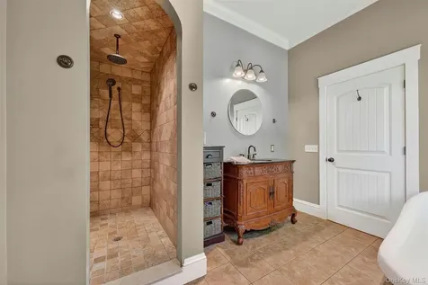 34 Sycamore Drive Wallkill NY 12589