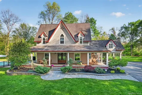 34 Sycamore Drive Wallkill NY 12589