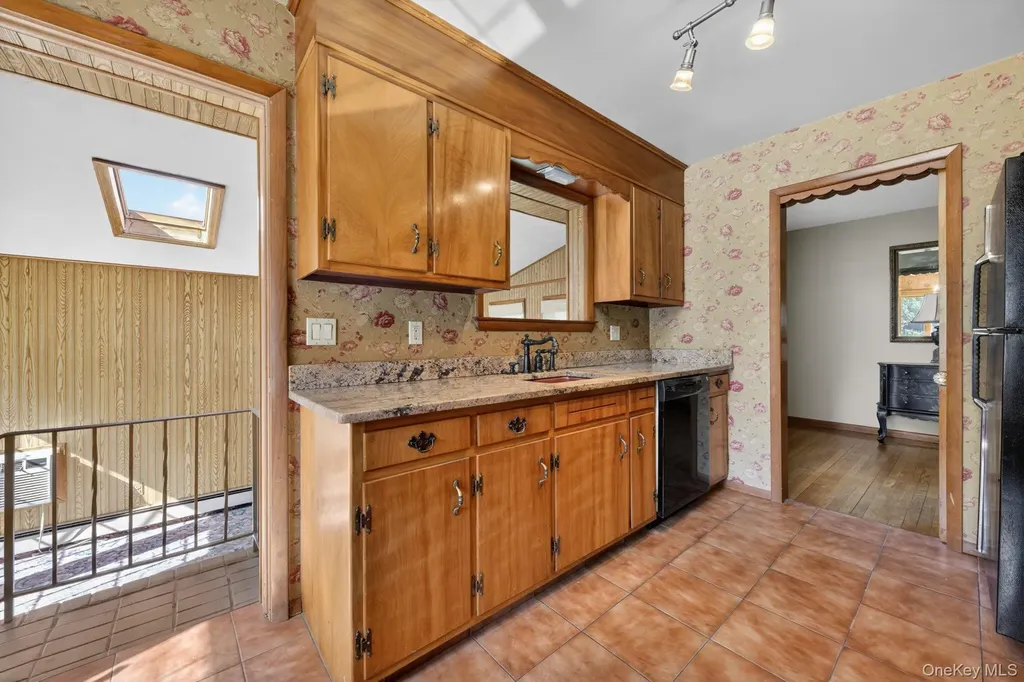 21 Stonecrest Drive New Windsor NY 12553