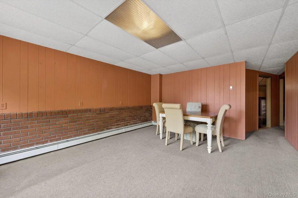 21 Stonecrest Drive New Windsor NY 12553