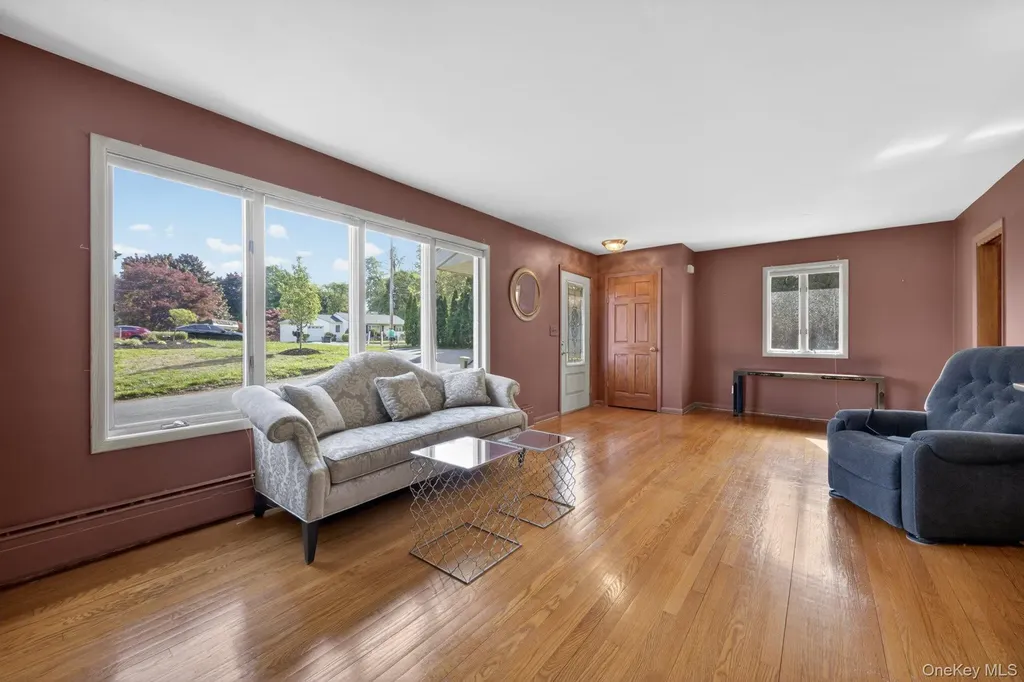 21 Stonecrest Drive New Windsor NY 12553