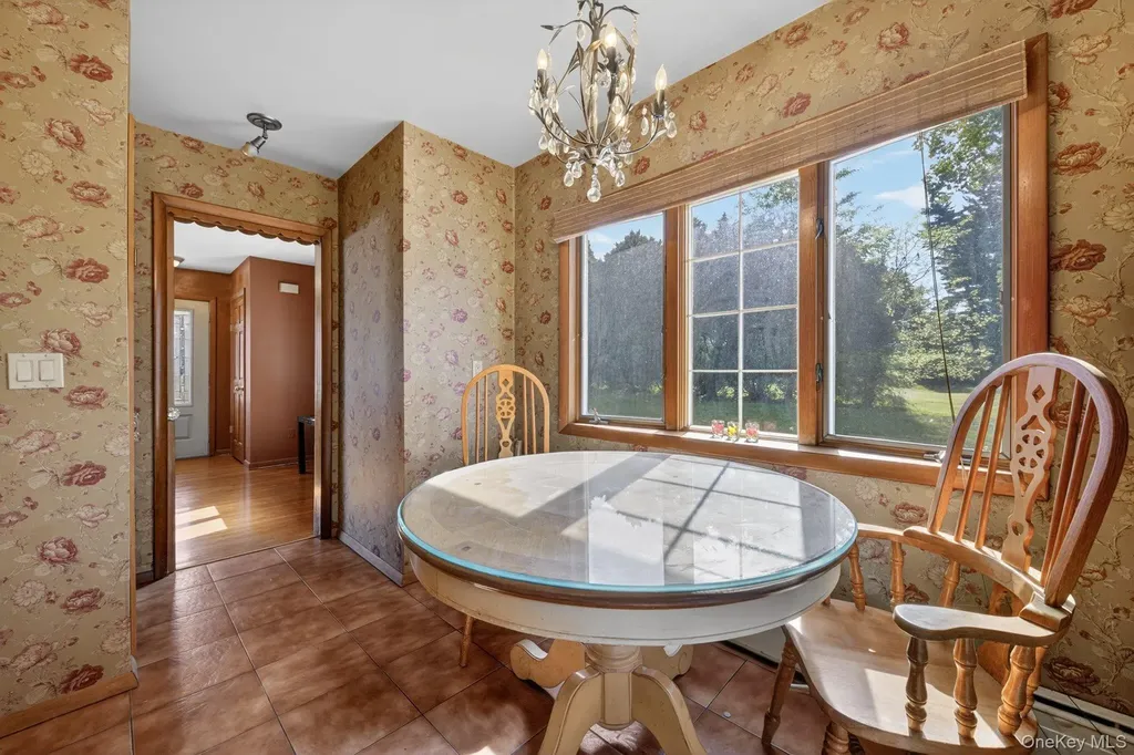 21 Stonecrest Drive New Windsor NY 12553