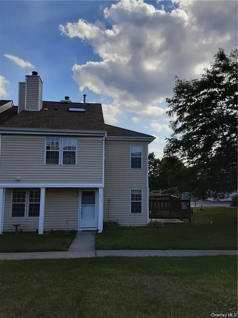 3410 Whispering Hills Chester NY 10918