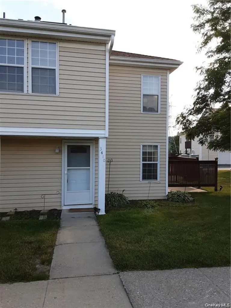 3410 Whispering Hills Chester NY 10918
