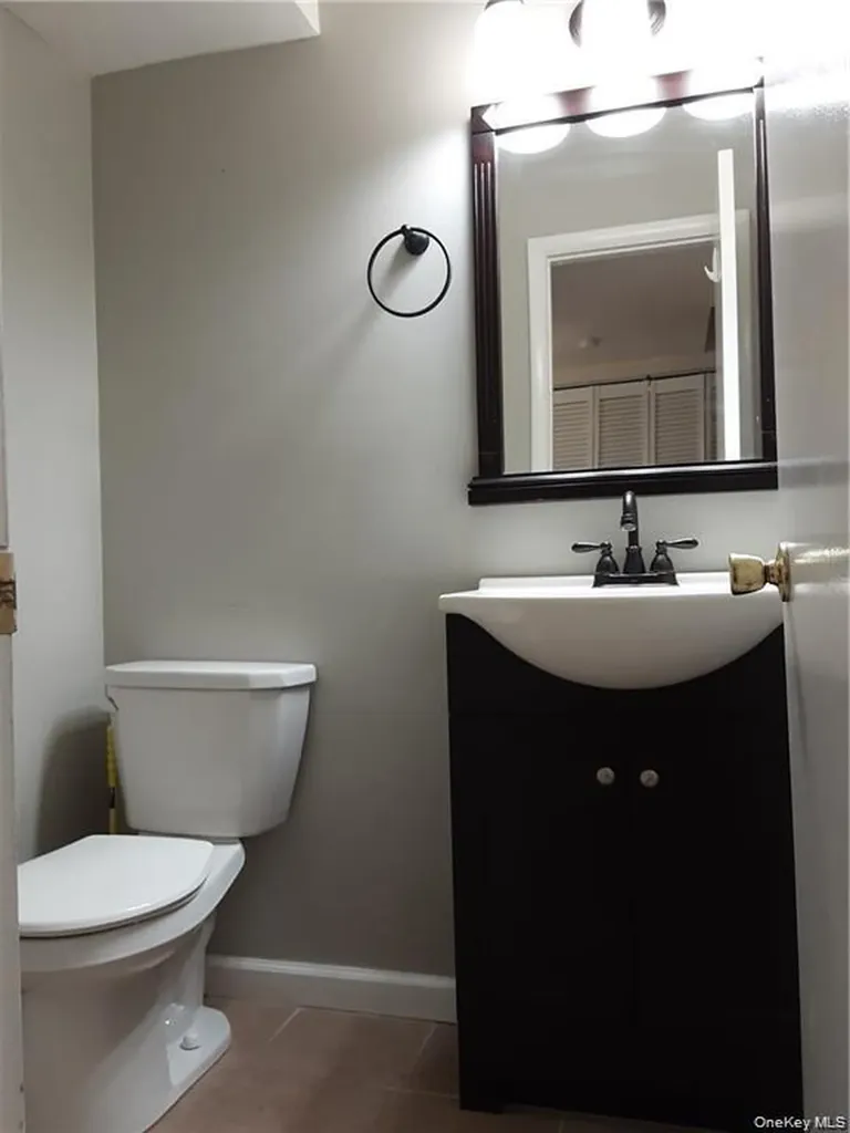 3410 Whispering Hills Chester NY 10918