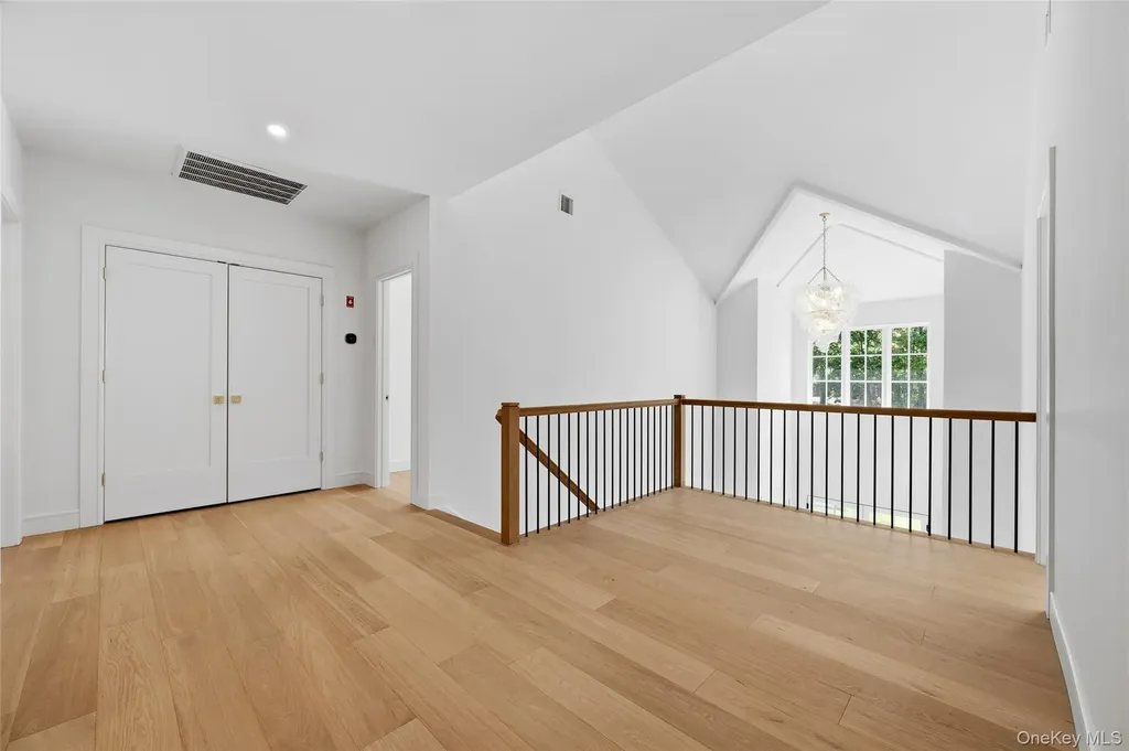 9 Wilderness Road Nissequogue NY 11780