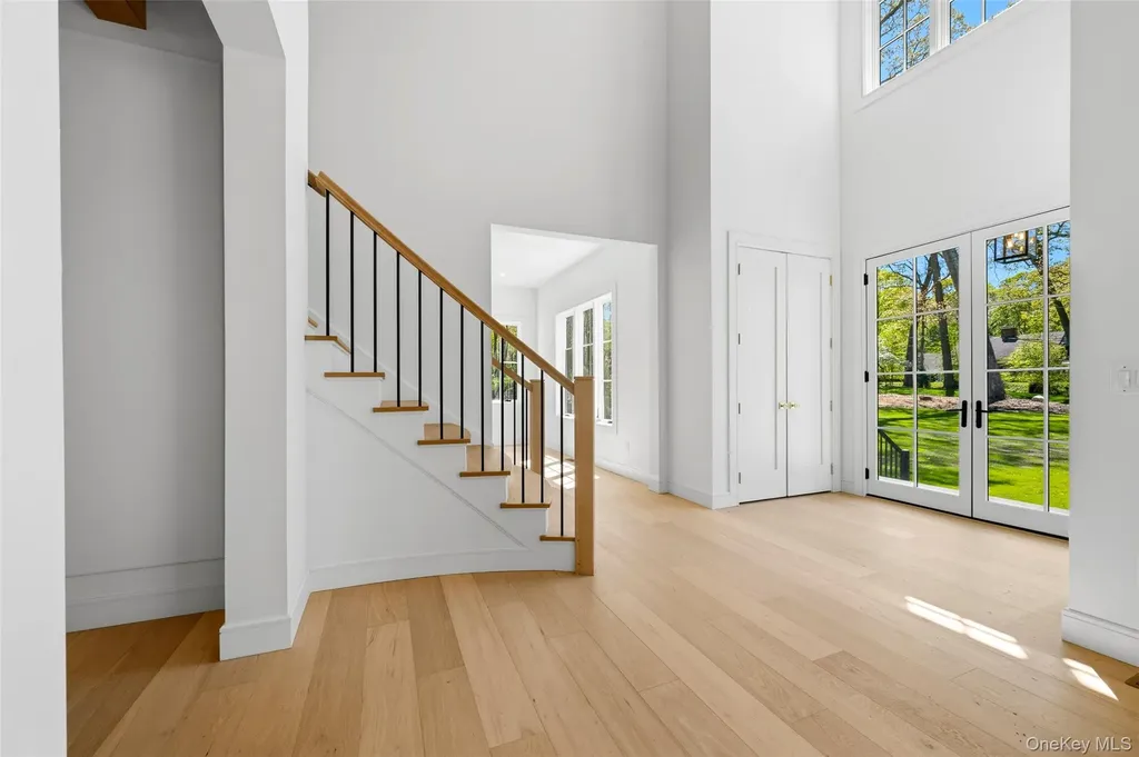 9 Wilderness Road Nissequogue NY 11780