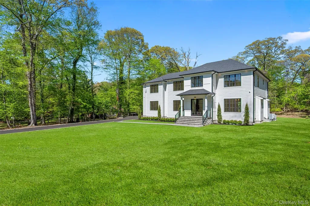 9 Wilderness Road Nissequogue NY 11780
