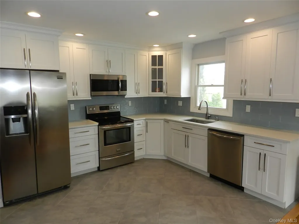 11 Carman Boulevard Massapequa NY 11758
