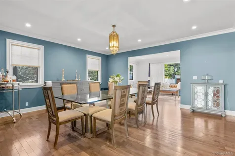 17 Clover Place New Rochelle NY 10805