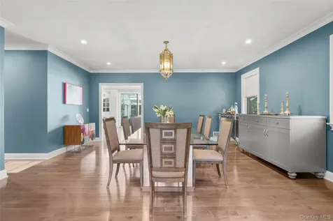 17 Clover Place New Rochelle NY 10805