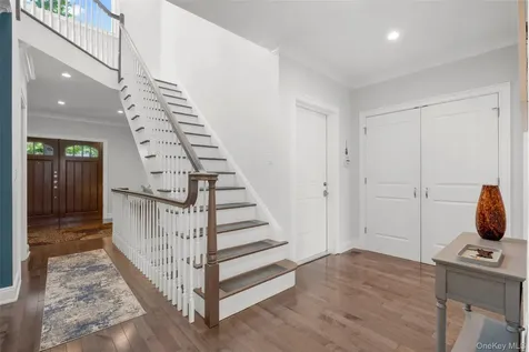 17 Clover Place New Rochelle NY 10805