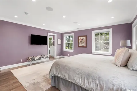 17 Clover Place New Rochelle NY 10805