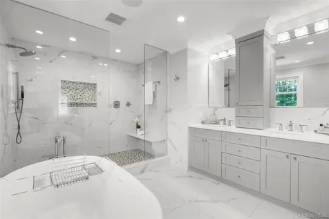 17 Clover Place New Rochelle NY 10805