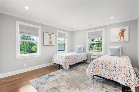 17 Clover Place New Rochelle NY 10805