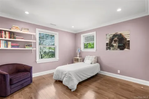17 Clover Place New Rochelle NY 10805