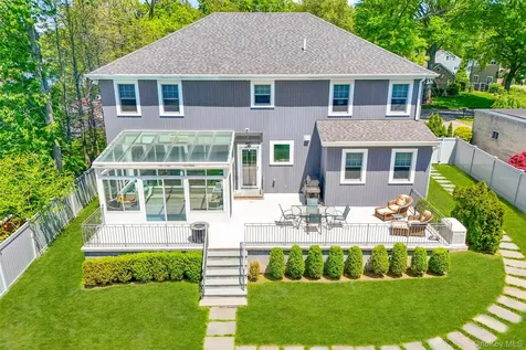 17 Clover Place New Rochelle NY 10805