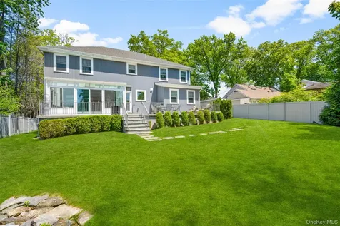 17 Clover Place New Rochelle NY 10805
